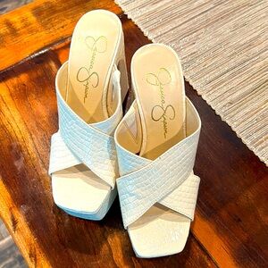 Jessica Simpson, cream, platform sandal, size 6